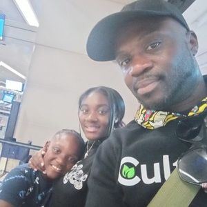 Meet your Posher, Lavelle